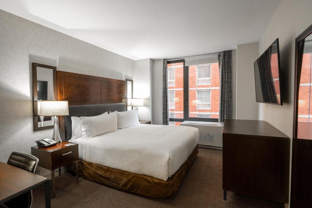 Distrikt Hotel New York City Tapestry Collection by Hilton